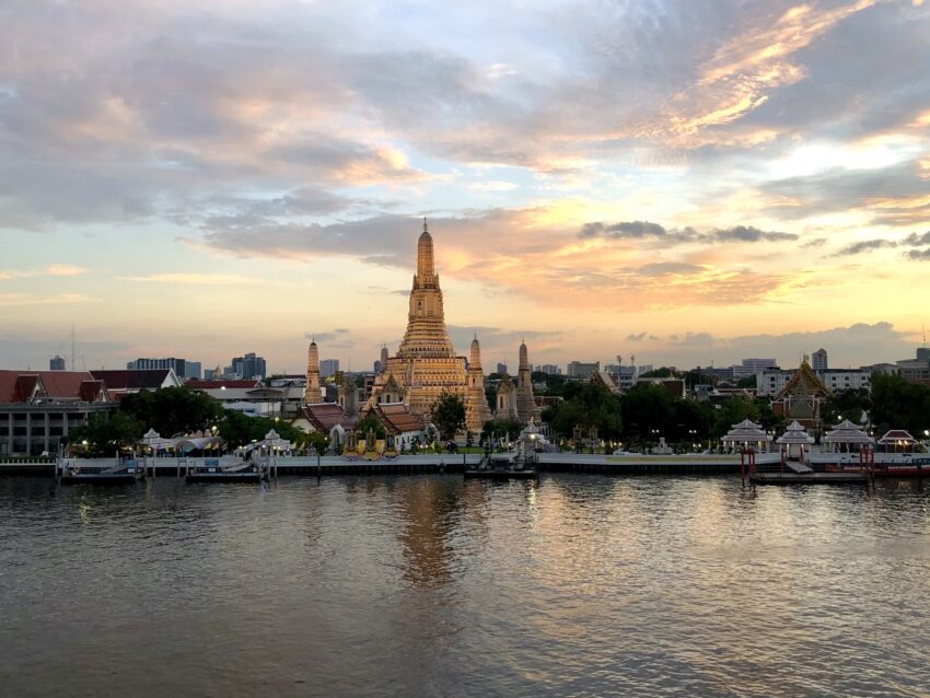 Featured Image -Thailand_Jobless Diary