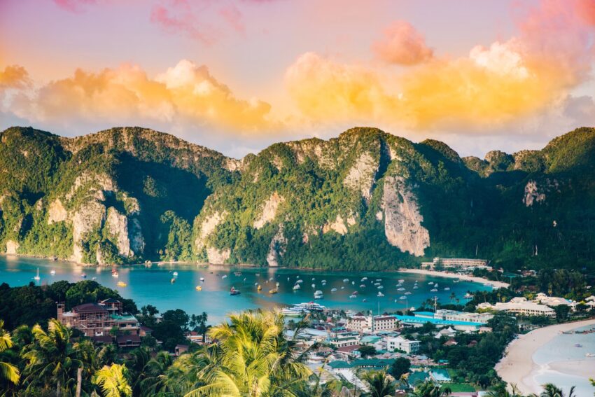 Featured Image - 10DaysThailand_Jobless Diary