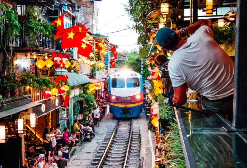 Vietnam Travel Guide